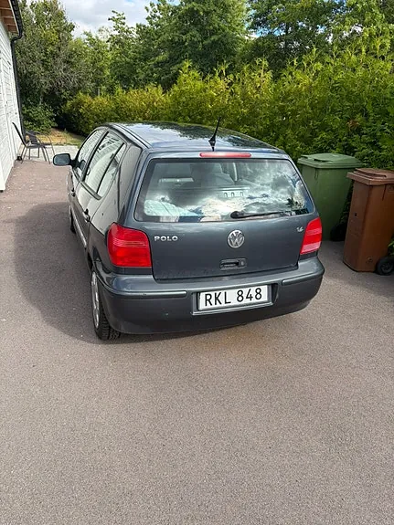 Volkswagen Polo 2000 photo 2