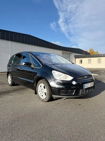Ford S-Max 2010 photo 2