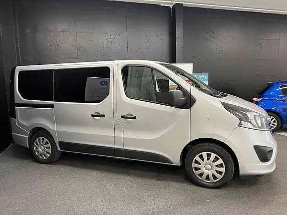 Opel Vivaro 2015 photo 4
