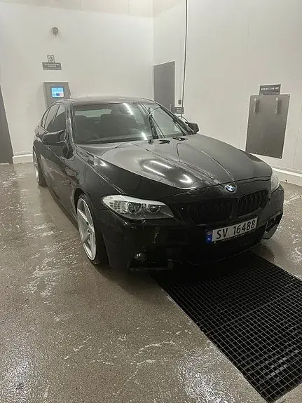 BMW 520D 2011 photo 2