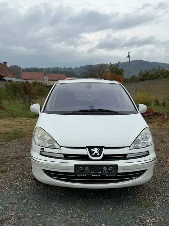 Peugeot 807 2011 photo 2