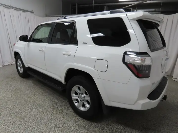 Toyota 4Runner 2022 photo 5