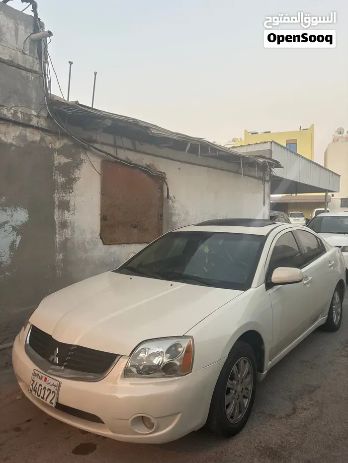 Mitsubishi Galant