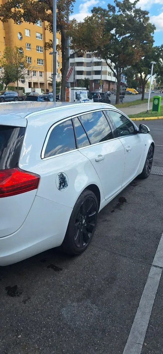 Opel Insignia 2012 photo 3