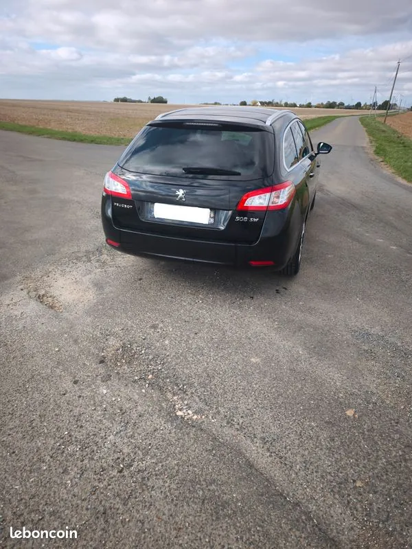 Peugeot 508 2011 photo 2
