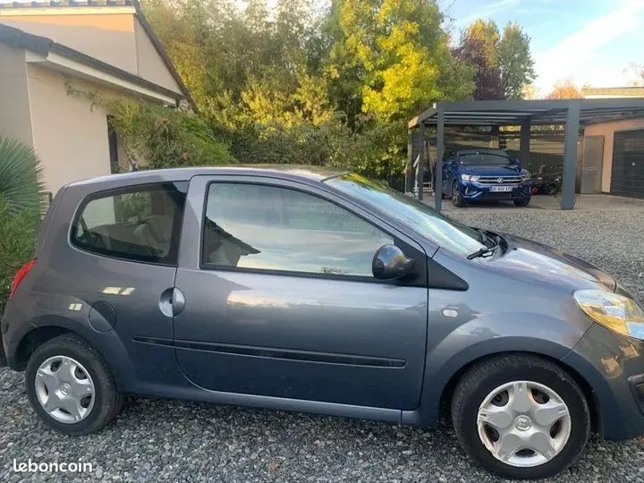Renault Twingo 2009 photo 2