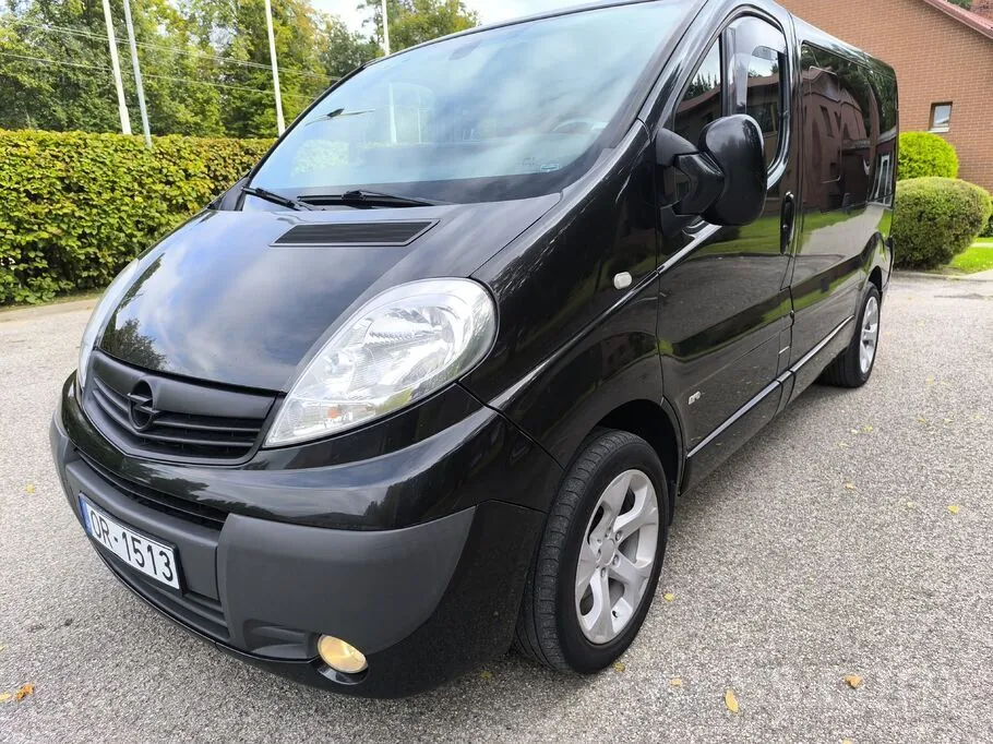 Opel Vivaro 2007 photo 2