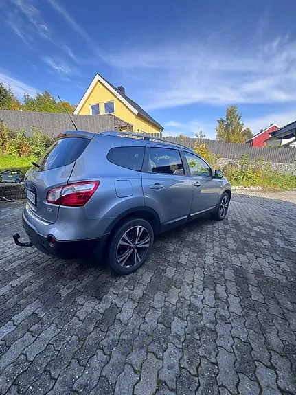 Nissan Qashqai+2 2012 photo 2