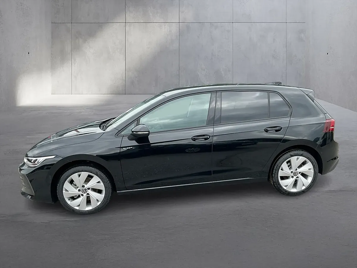 Volkswagen Golf 2026 photo 2