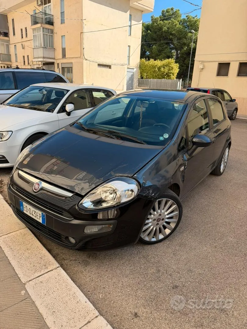 Fiat Punto Evo 2010 photo 2