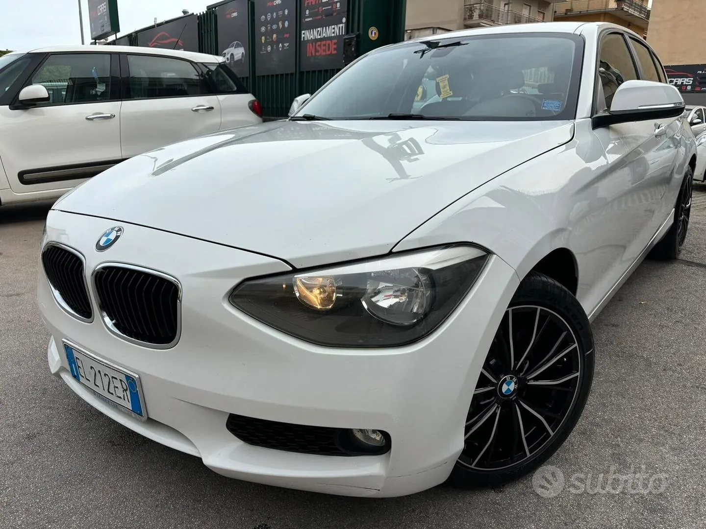 BMW 1 Series 2012 photo 2