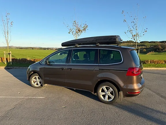 Volkswagen Sharan 2012 photo 4