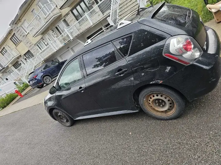 Pontiac Vibe 2009 photo 3
