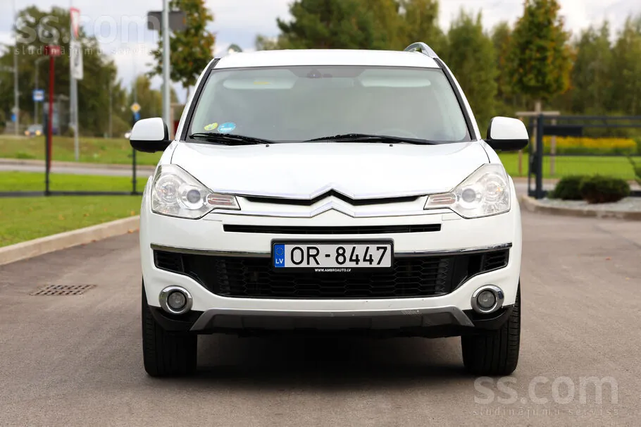 Citroen C-Crosser 2010 photo 2