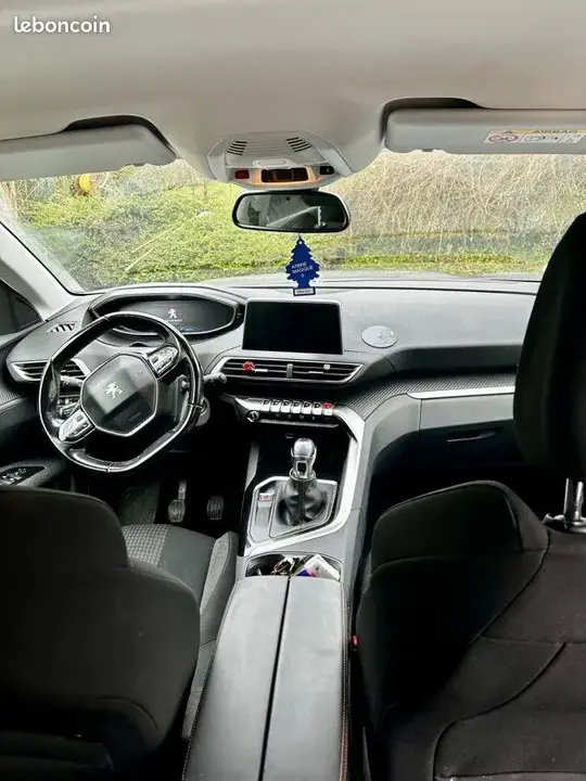 Peugeot 3008 2018 photo 3
