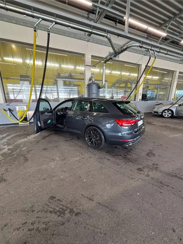 Audi A4 2016 photo 3
