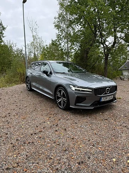 Volvo V60 2020 photo 2