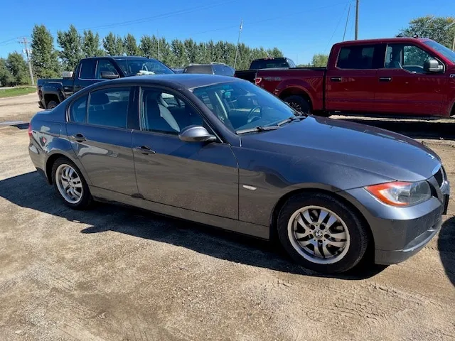 BMW 323I