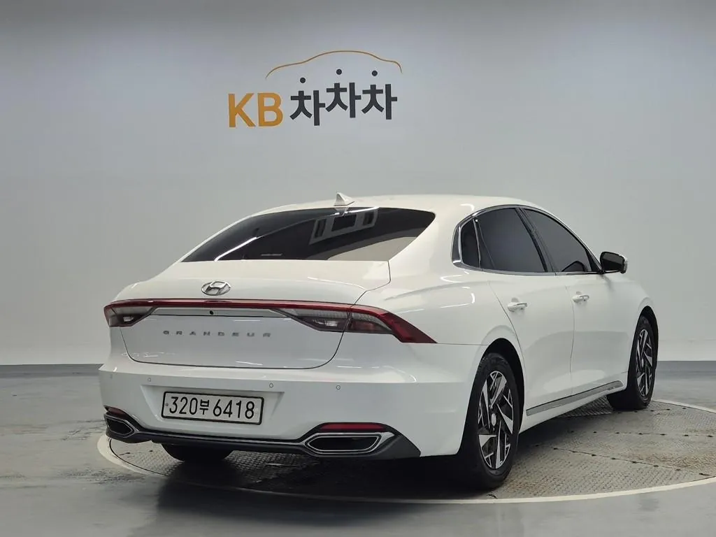 Hyundai Grandeur 2022 photo 3