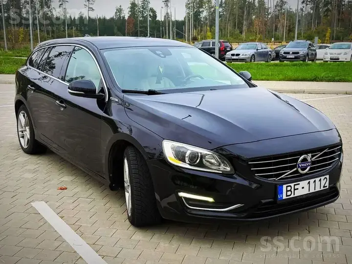 Volvo V60 2013 photo 4