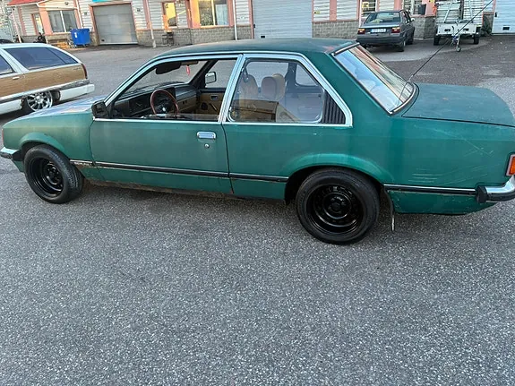 Opel Rekord 1980 photo 3