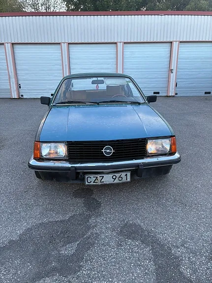 Opel Rekord 1980 photo 5