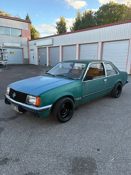 Opel Rekord 1980 photo 2