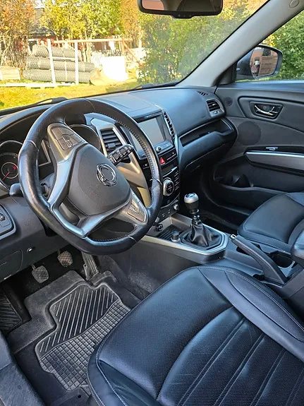 KG Mobility Tivoli 2016 photo 5