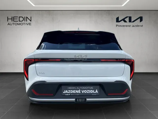 Kia K4 2026 photo 2