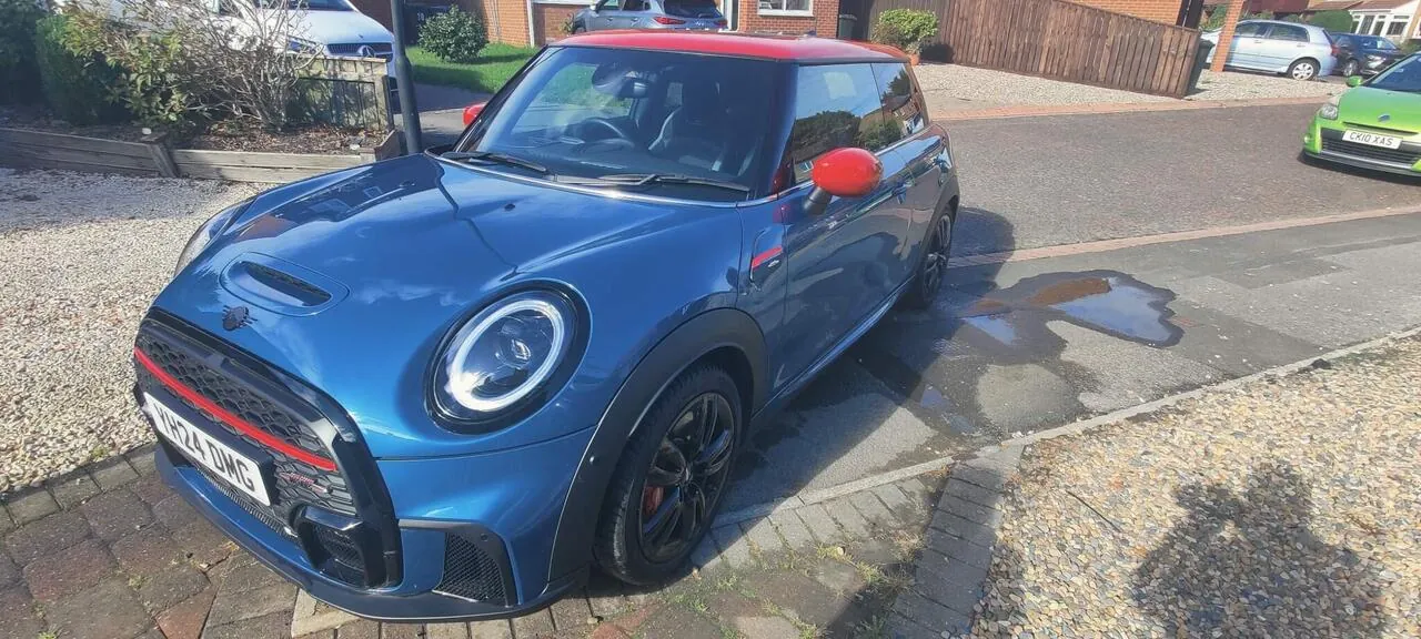 Mini Hatch 2024 photo 2