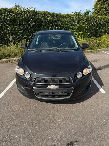 Chevrolet Aveo 2011 photo 2