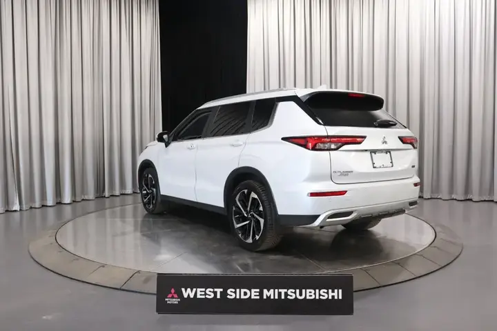Mitsubishi Outlander 2024 photo 4