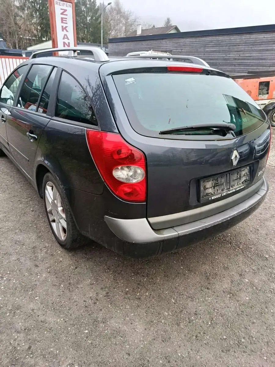 Renault Laguna 2003 photo 2
