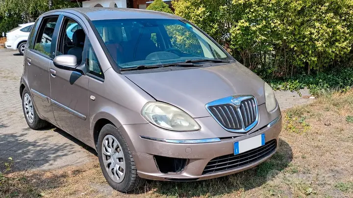 Lancia Musa 2010 photo 2
