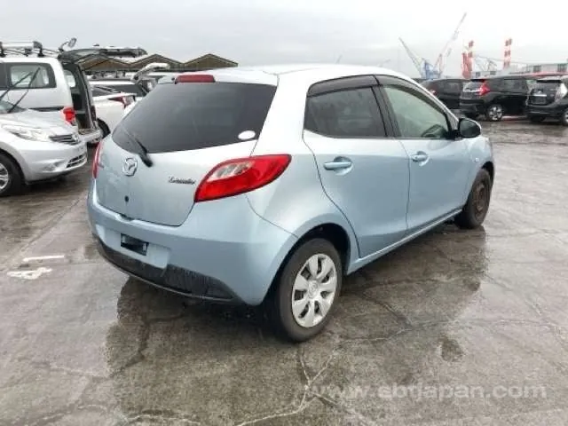 Mazda Demio 2009 photo 4