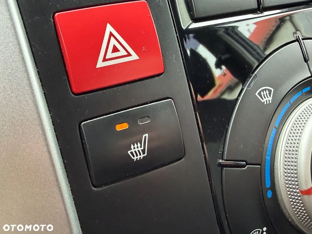 Kia Venga 2011 photo 5