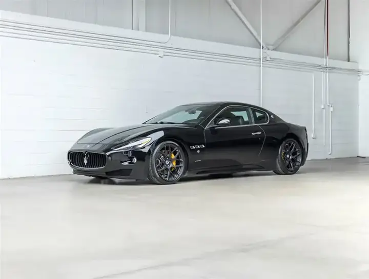 Maserati Granturismo 2009 photo 2