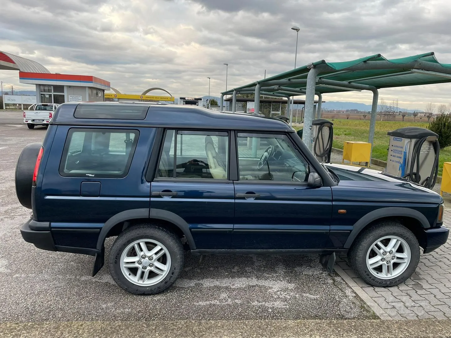 Land Rover Discovery 2003 photo 4