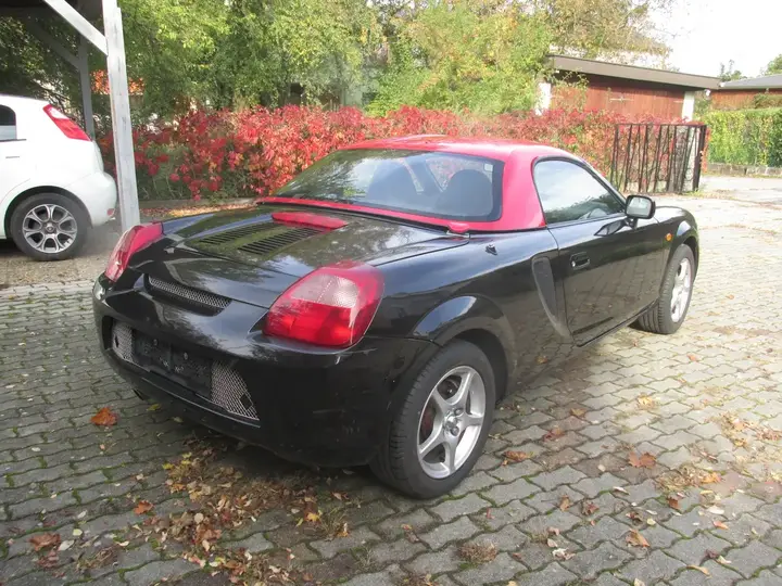 Toyota Mr2 2001 photo 2