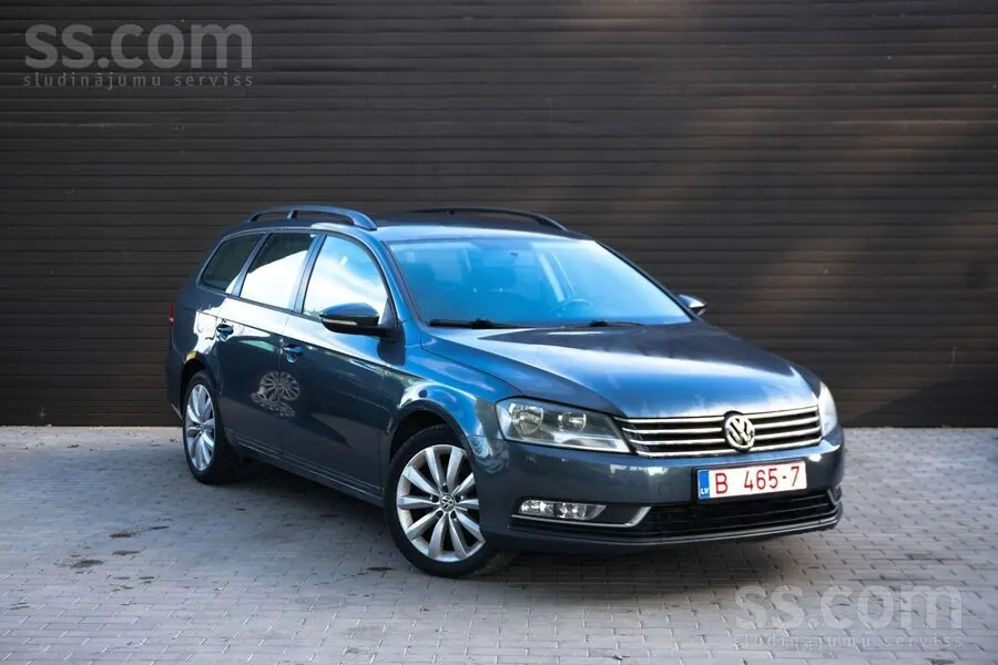 Volkswagen Passat 2011 photo 2