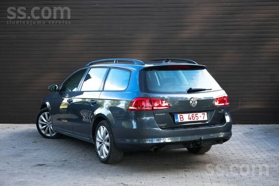 Volkswagen Passat 2011 photo 4
