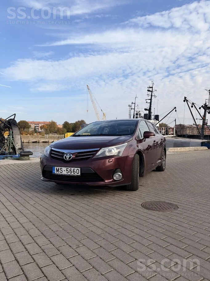 Toyota Avensis 2014 photo 3