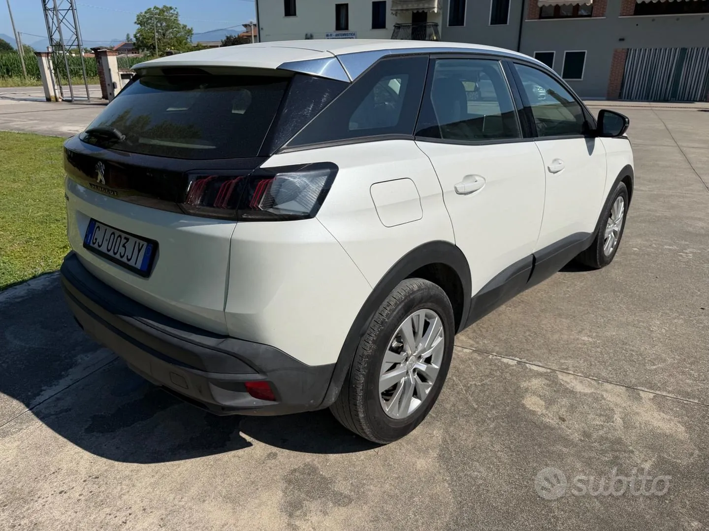 Peugeot 3008 2022 photo 3