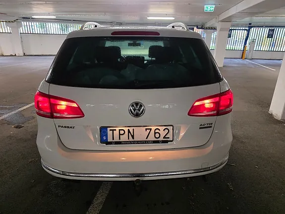 Volkswagen Passat 2012 photo 3