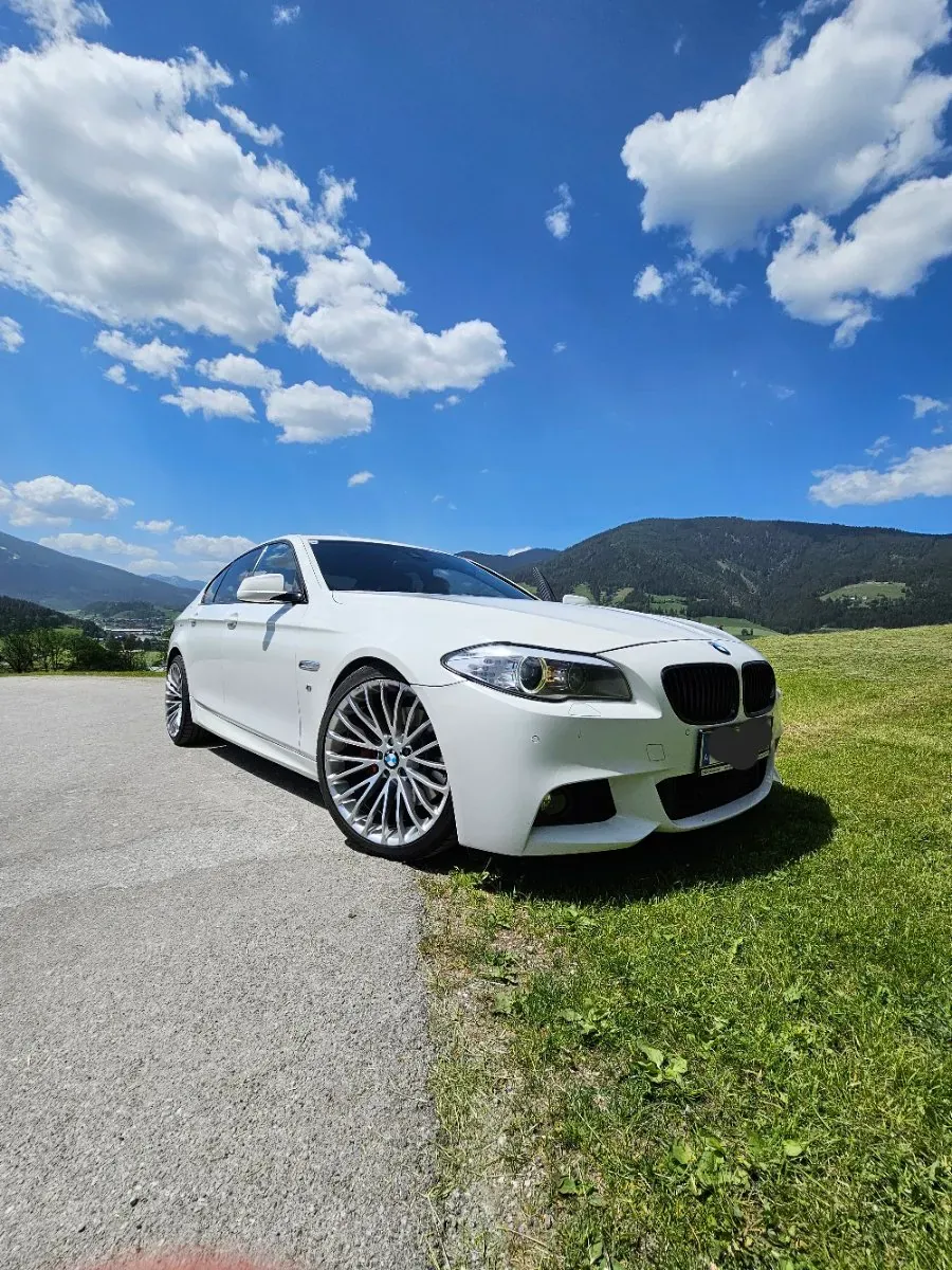 BMW 5 Series 2013 photo 2