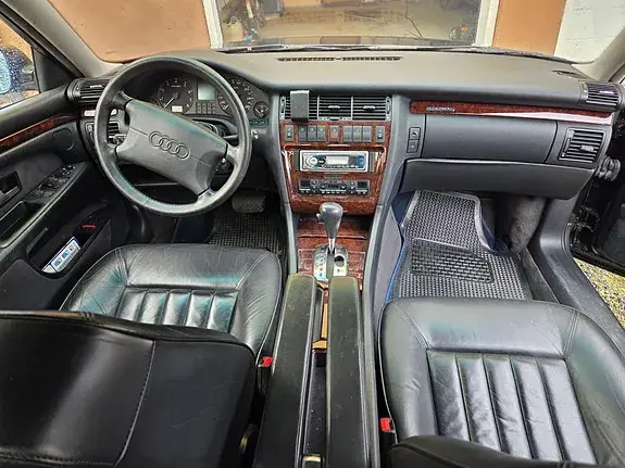 Audi A8 1996 photo 5
