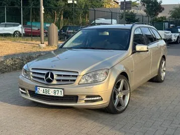 Mercedes-Benz C220D 2010 photo 2