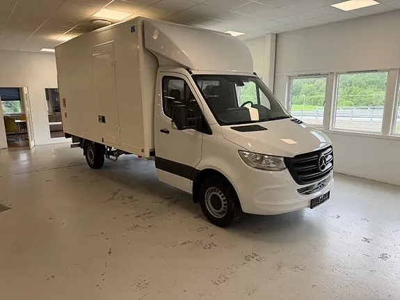 Mercedes-Benz Sprinter 315 2024 photo 2