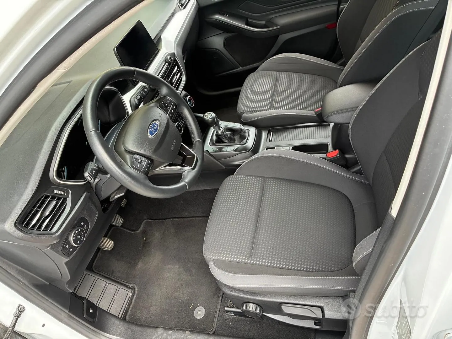 Ford Focus 2021 photo 4