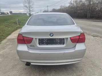 BMW 318I 2009 photo 3